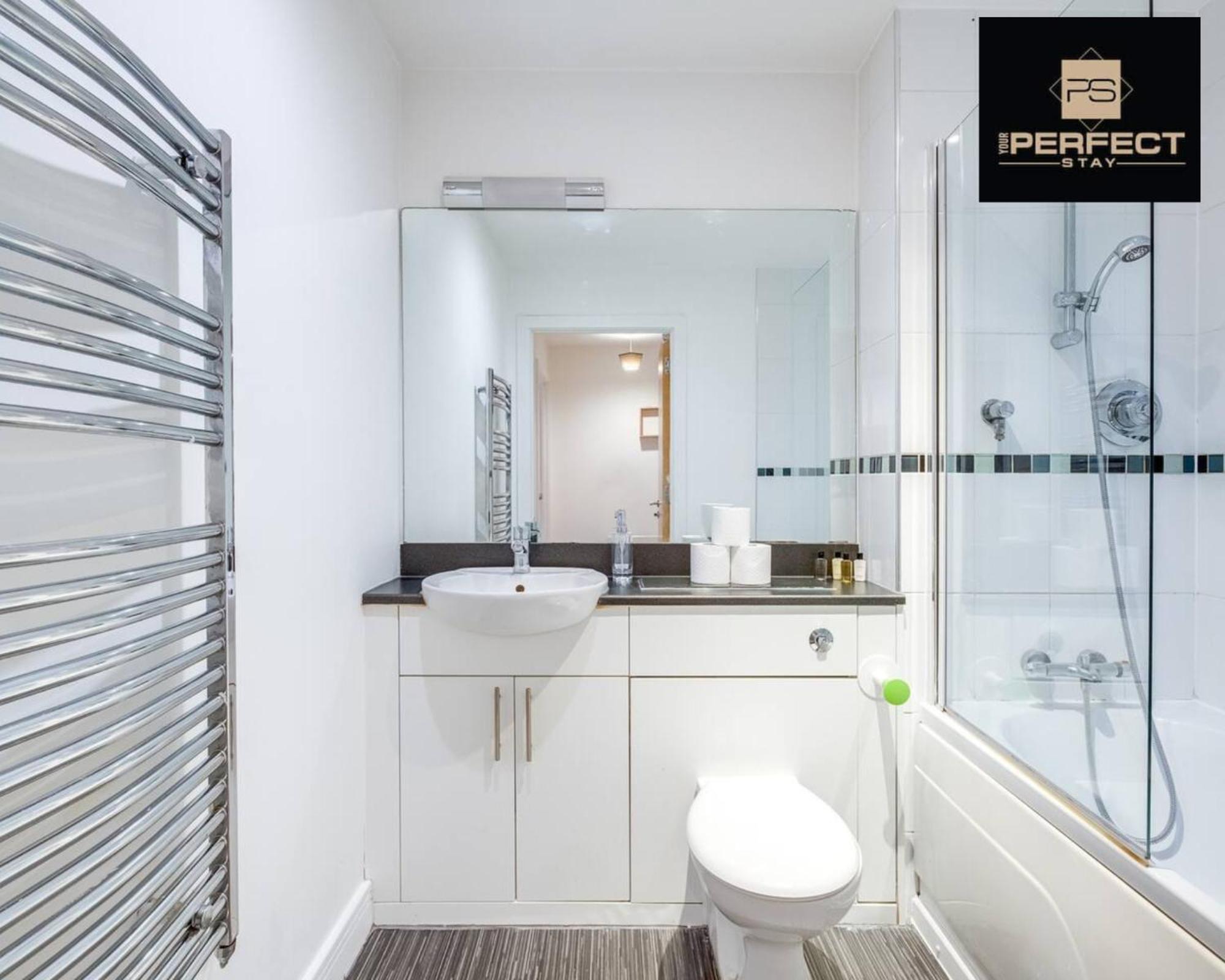 Mercury Suite City Centre Netflix Dedicated Workspace By Your Perfect Stay Short Lets Birmingham Ngoại thất bức ảnh